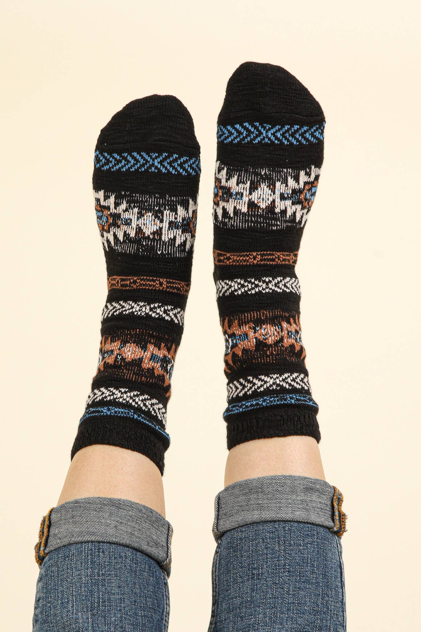 Aztec Graphic Cozy Crew Socks