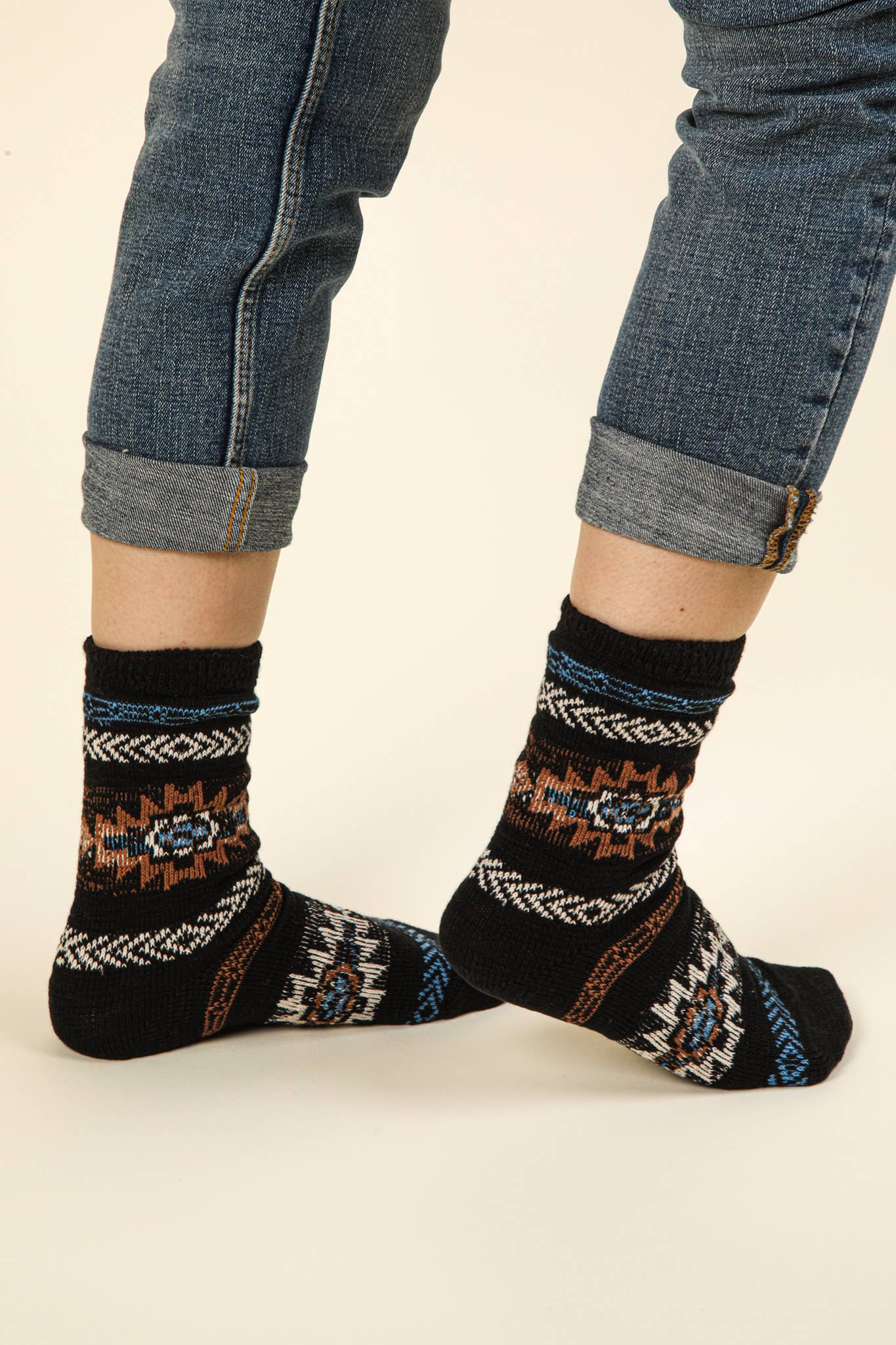 Aztec Graphic Cozy Crew Socks