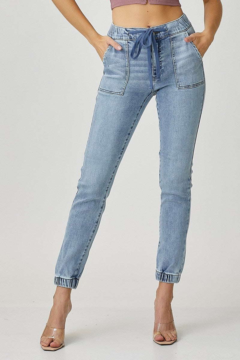 Risen Jeans Mid-Rise Skinny Jogger